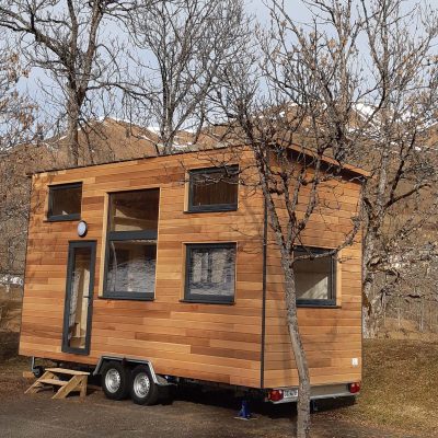 tiny house pierre extérieur