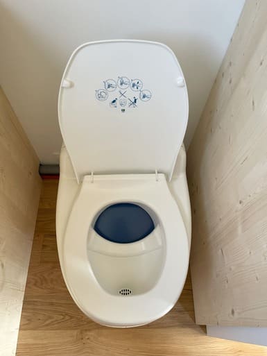 Toilettes sèches à séparation d'urine pour constructeur Tiny House