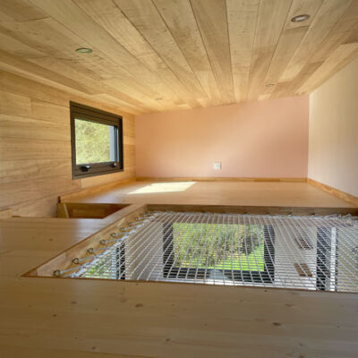 mini maison bois chambre